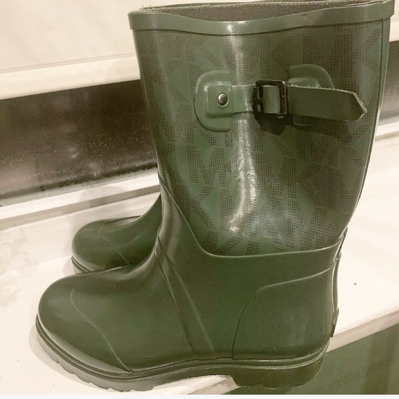 Michael kors Womens hunter green Rain Boots - Picture 5 of 6